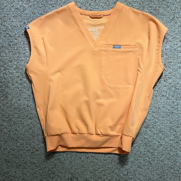 women’s figs shaka orange scrub set - Picture 6 of 11